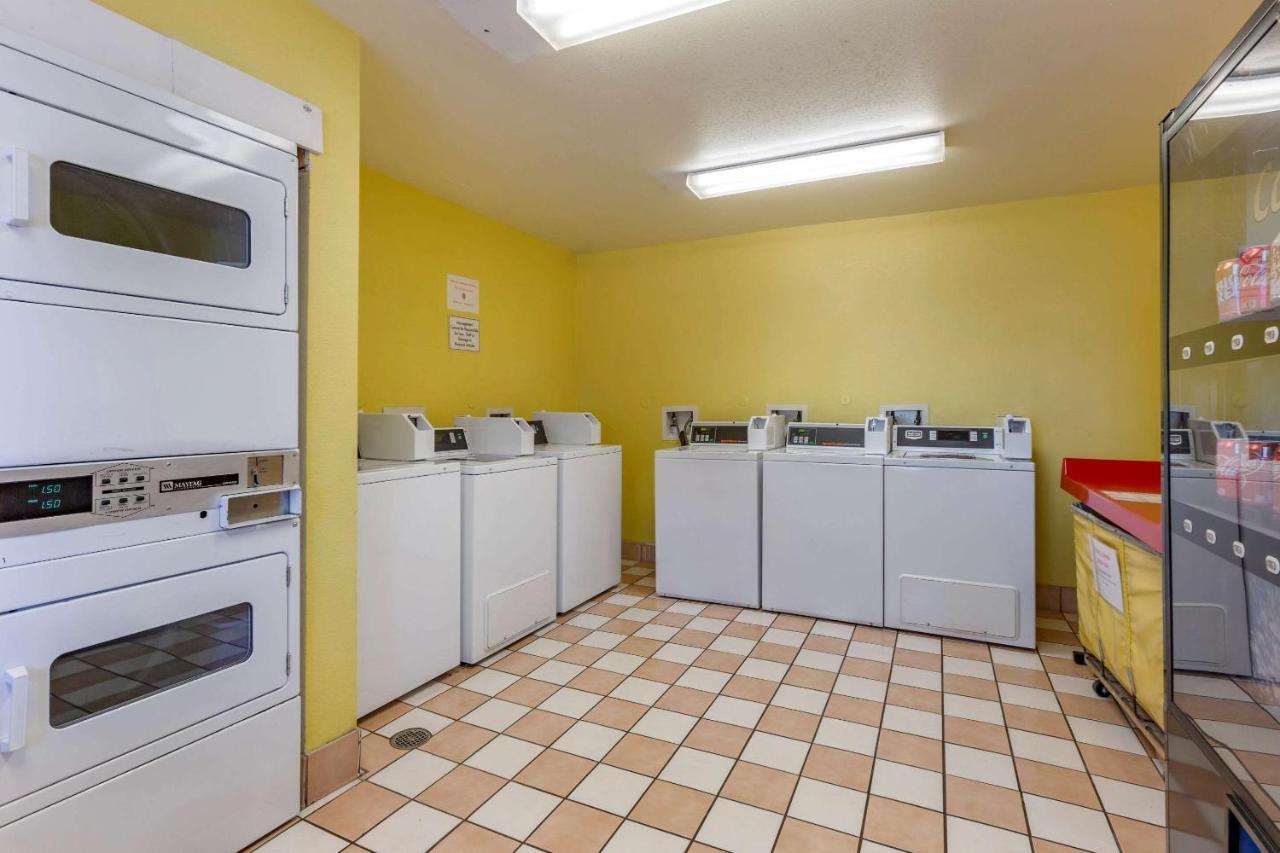 Suburban Studios Albuquerque Midtown - University Eksteriør bilde
