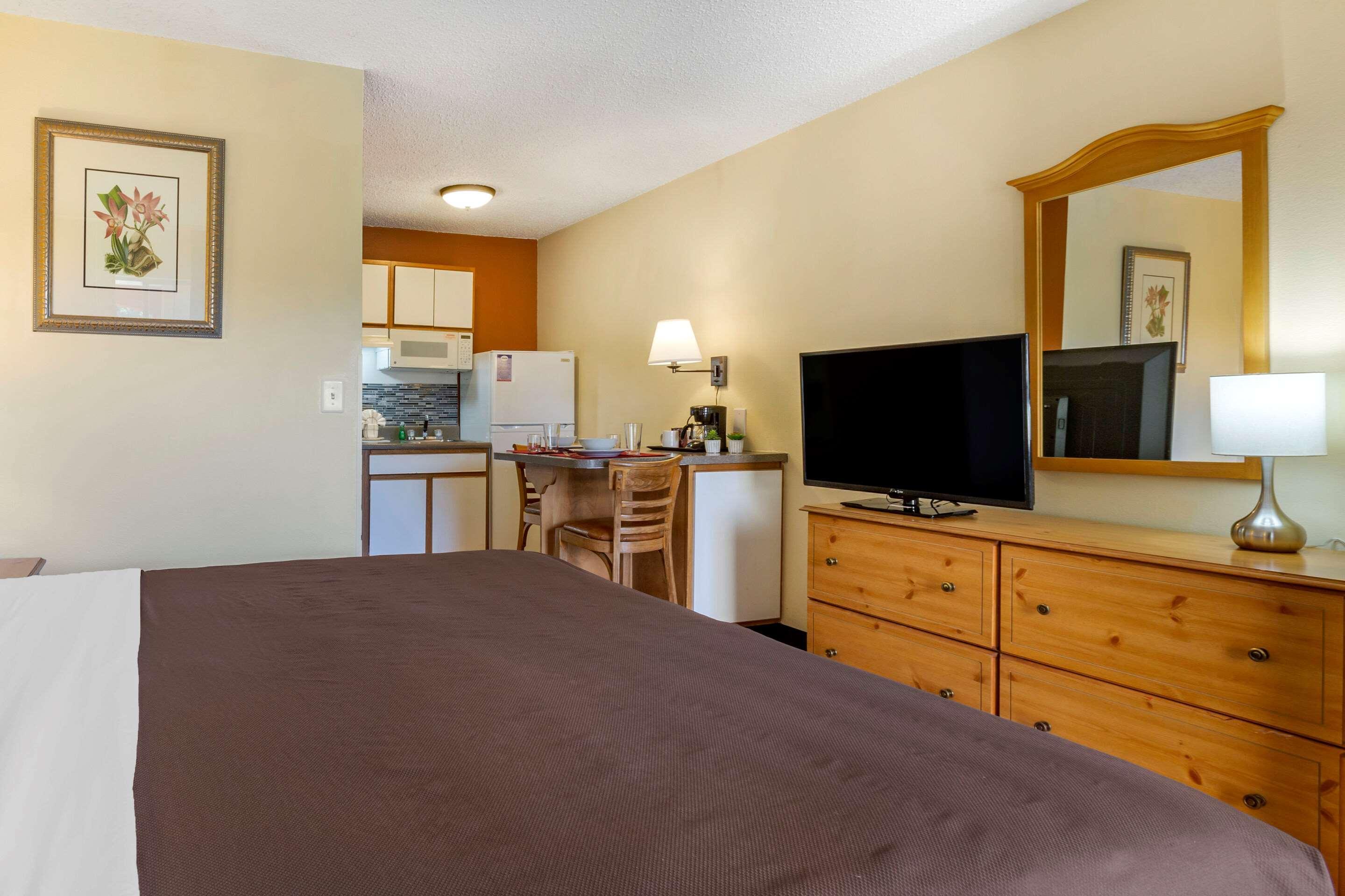 Suburban Studios Albuquerque Midtown - University Eksteriør bilde