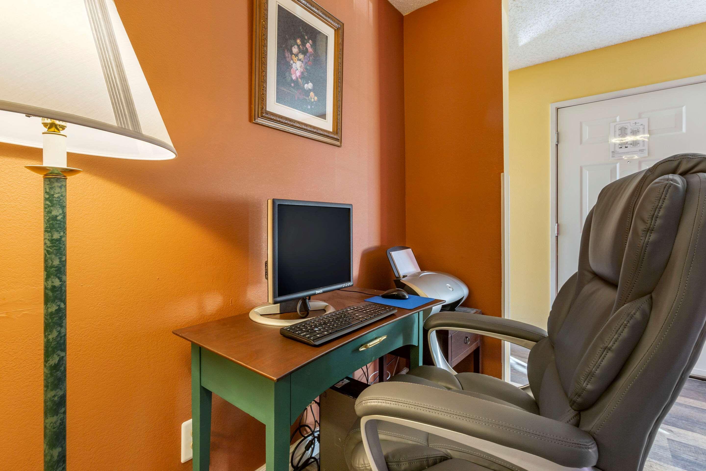 Suburban Studios Albuquerque Midtown - University Eksteriør bilde