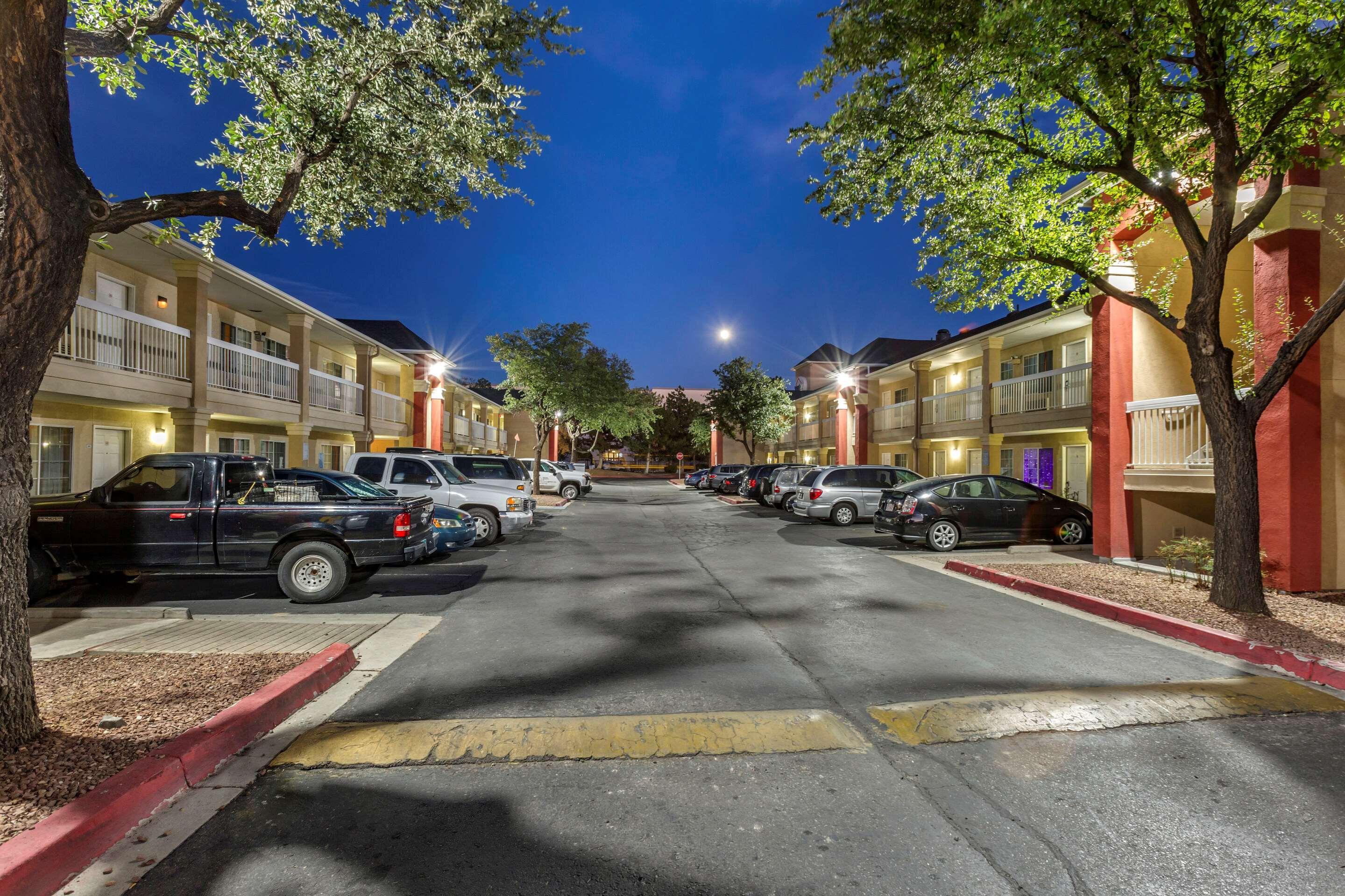 Suburban Studios Albuquerque Midtown - University Eksteriør bilde